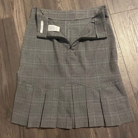 Ricki’s Skirt - Picture 3 of 3